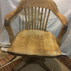 Antique oak swivel banker’s chair