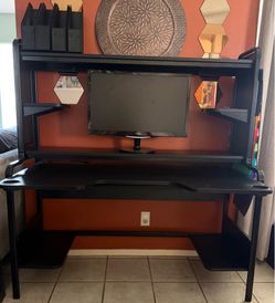 Office Desk / monitor screen / filing trays / Chair