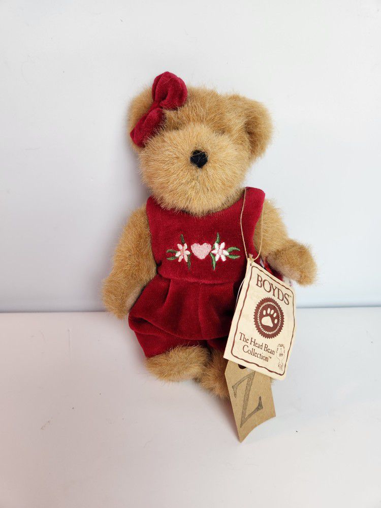 VTG Boyds Bear The head bean Collection Miss Hugaby 8" with tags . 