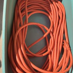 100 Ft. Heavy Duty Extension Cord