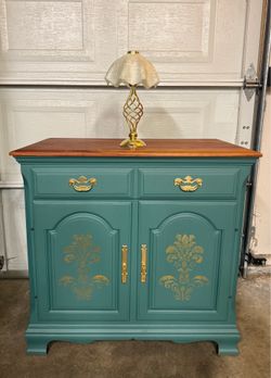 Vintage Wooden Cabinet
