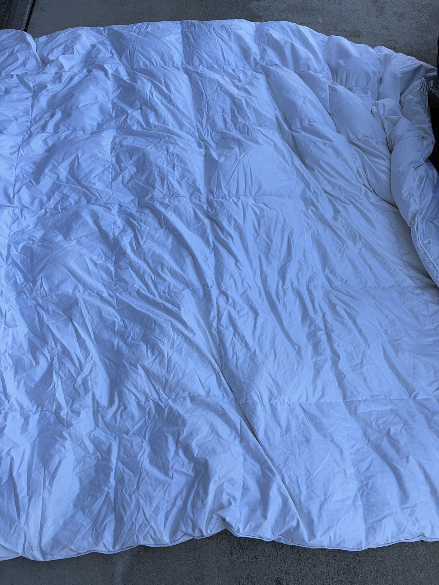 Charter Club Vail King Comforter Minimum 75% European White Goose Down