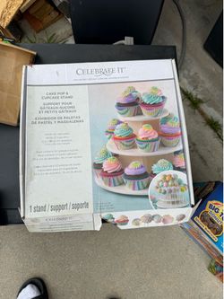 Cupcake and party decor
