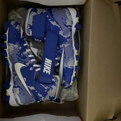 Brand new kid cleats