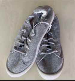 New Kids Sneakers ,1us, Runs Smaller With tags