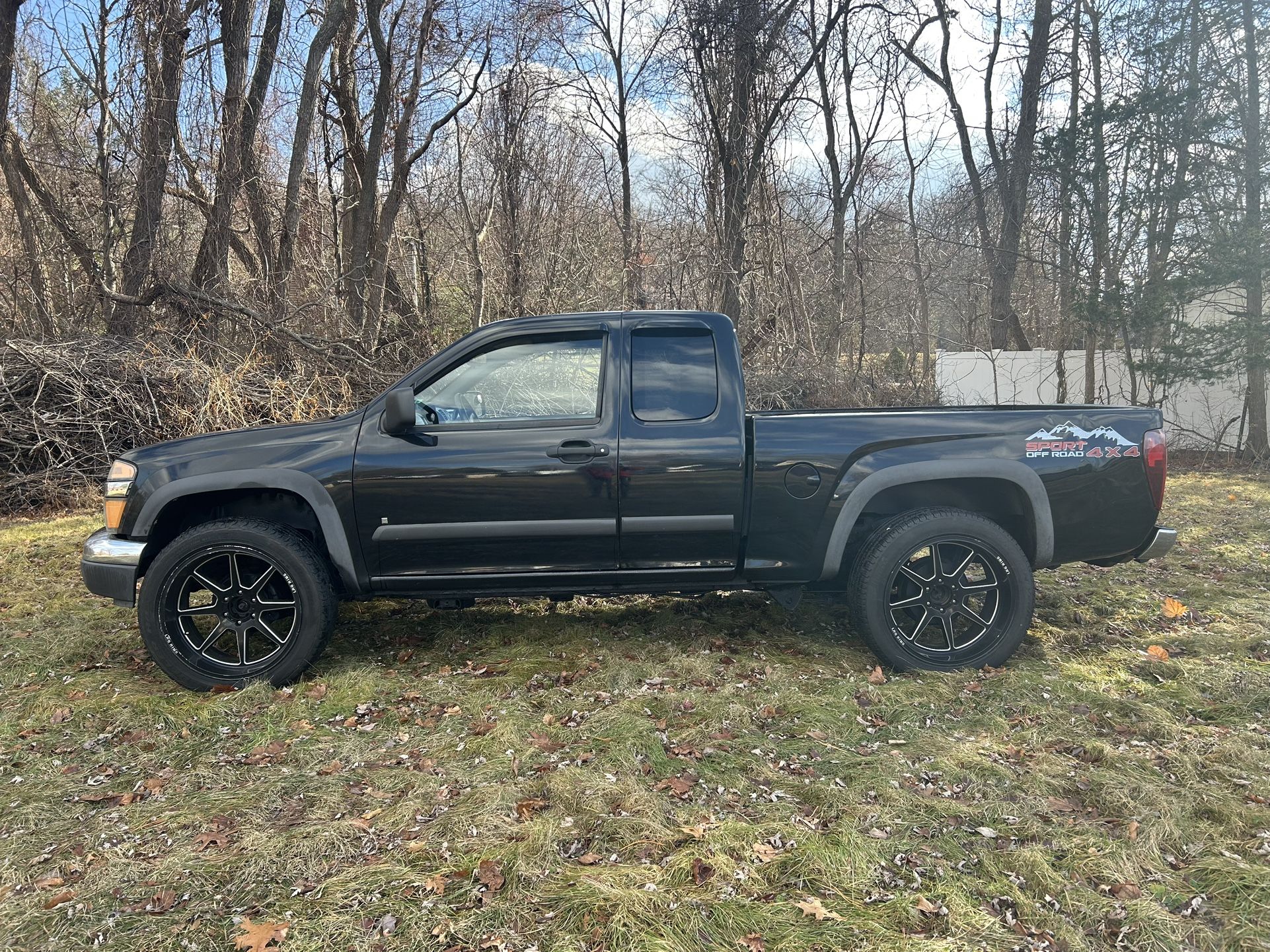 CHEVROLET COLORADO SE - 4x4
