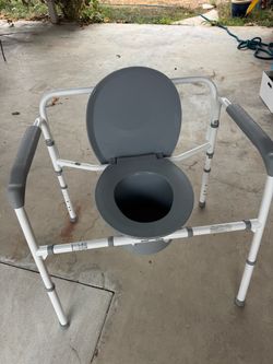 Toilet Commode-Handicap