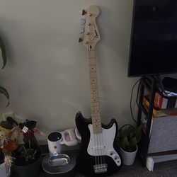 Fendar bass guitar