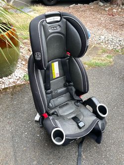 Graco 5 in 1 car seats x 2