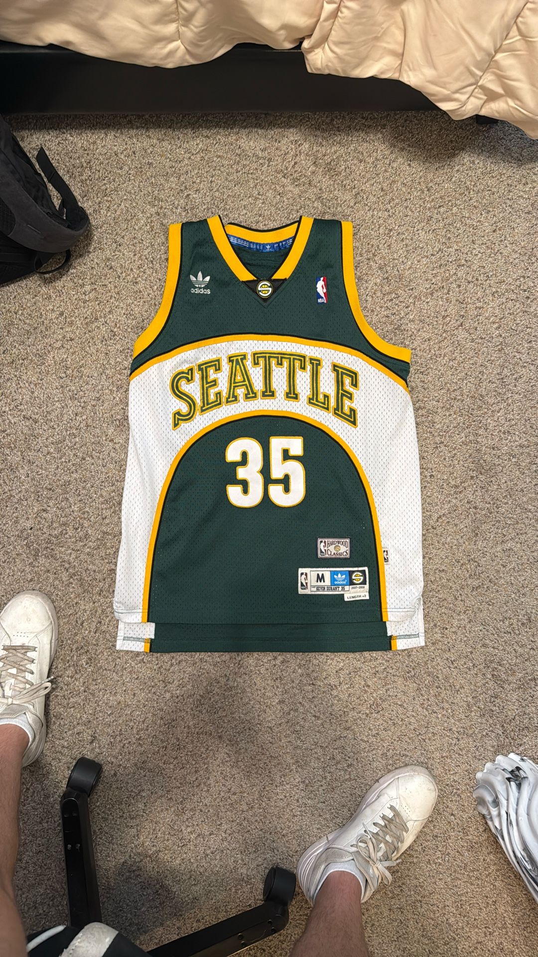 OFFICIAL RETRO KD SUPERSONICS JERESY