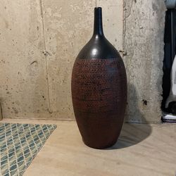 black ceramic vase large