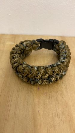 Paracord Bracelet with Buckle Clasp  Sz8”