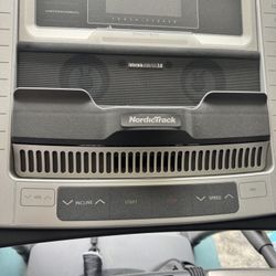 Nordic track A2750 Pro Treadmill