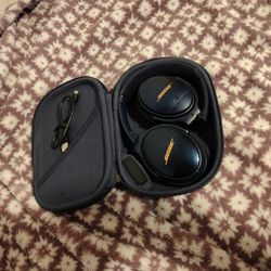 LIMITED EDITION BOSE HEADPHONES 