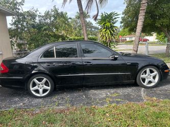 Mercedes Benz e350