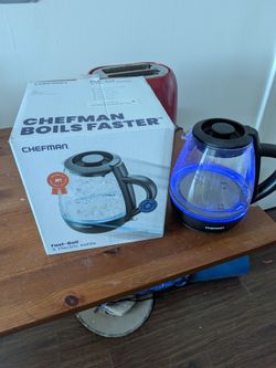 Water kettle with box