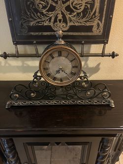 Mantle Clock
