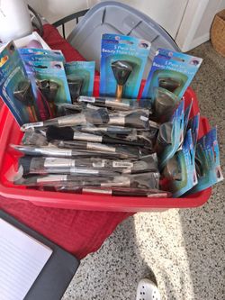Box 83pcs mix brush  $150
