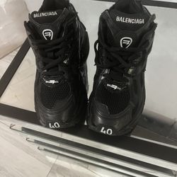 Balenciaga runners