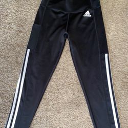 Women’s Adidas workout leggings