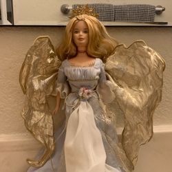 ANGEL OF PEACE BARBIE DOLL Year 1999