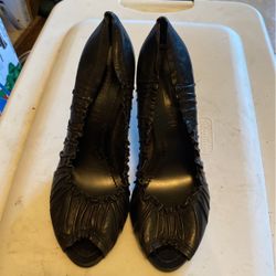 BCBGMAXAZRIA 4” Black Stiletto Leather Pumps