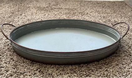 Metal serving tray