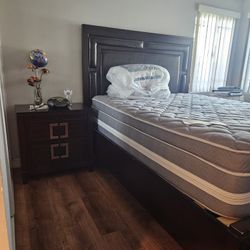 FREE queen Bedroom Set
