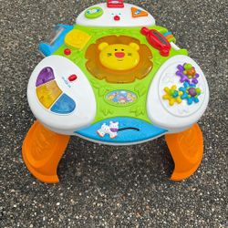 Free Baby Play Table