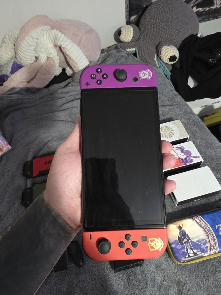 Limited Editon Pokmon OLED scarlet & Violet