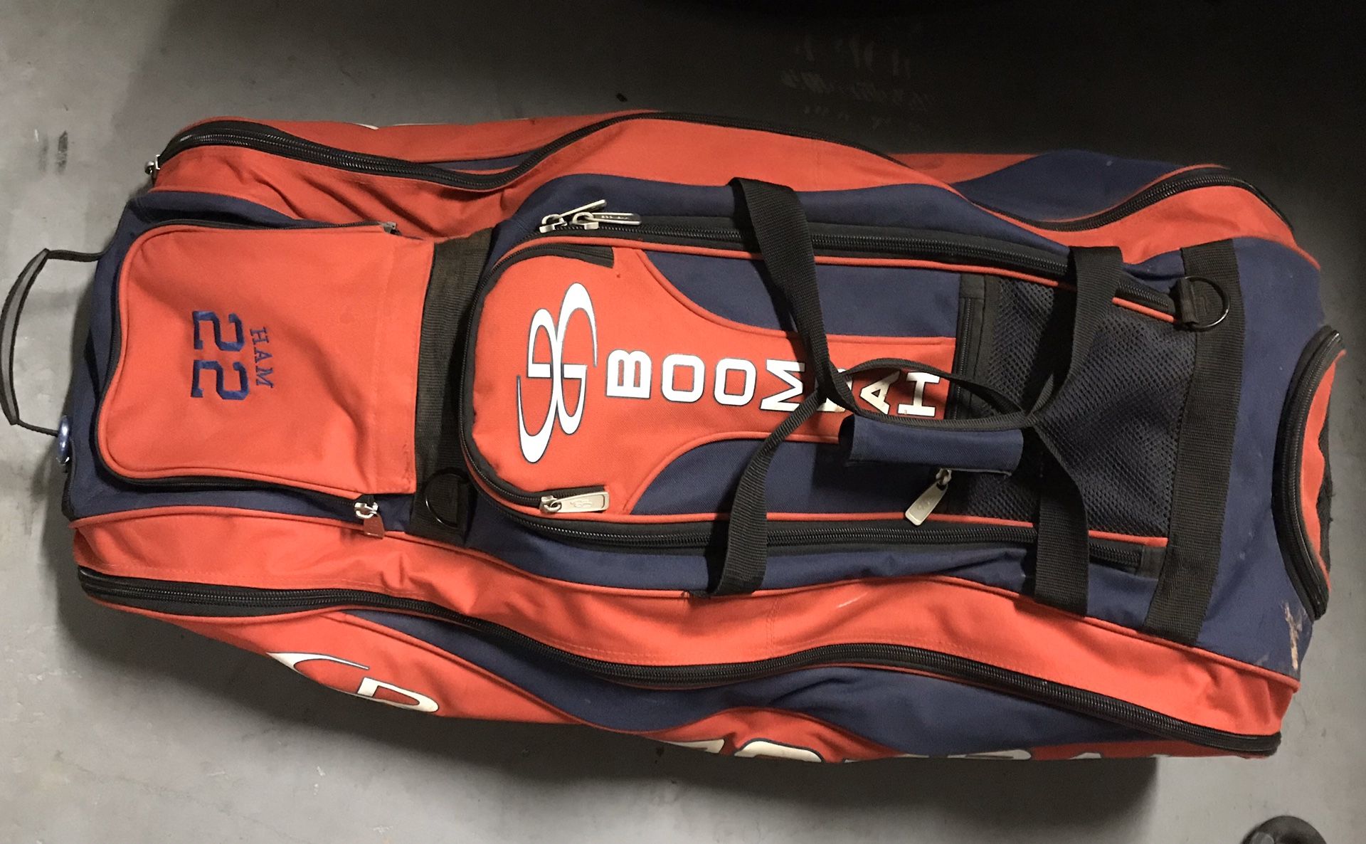 Boombah Beast Rolling Baseball Bat / Catchers / Gear Bag - Red/Navy