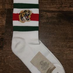 Brand New Gucci  Socks White Stripe Tiger Mens Size M