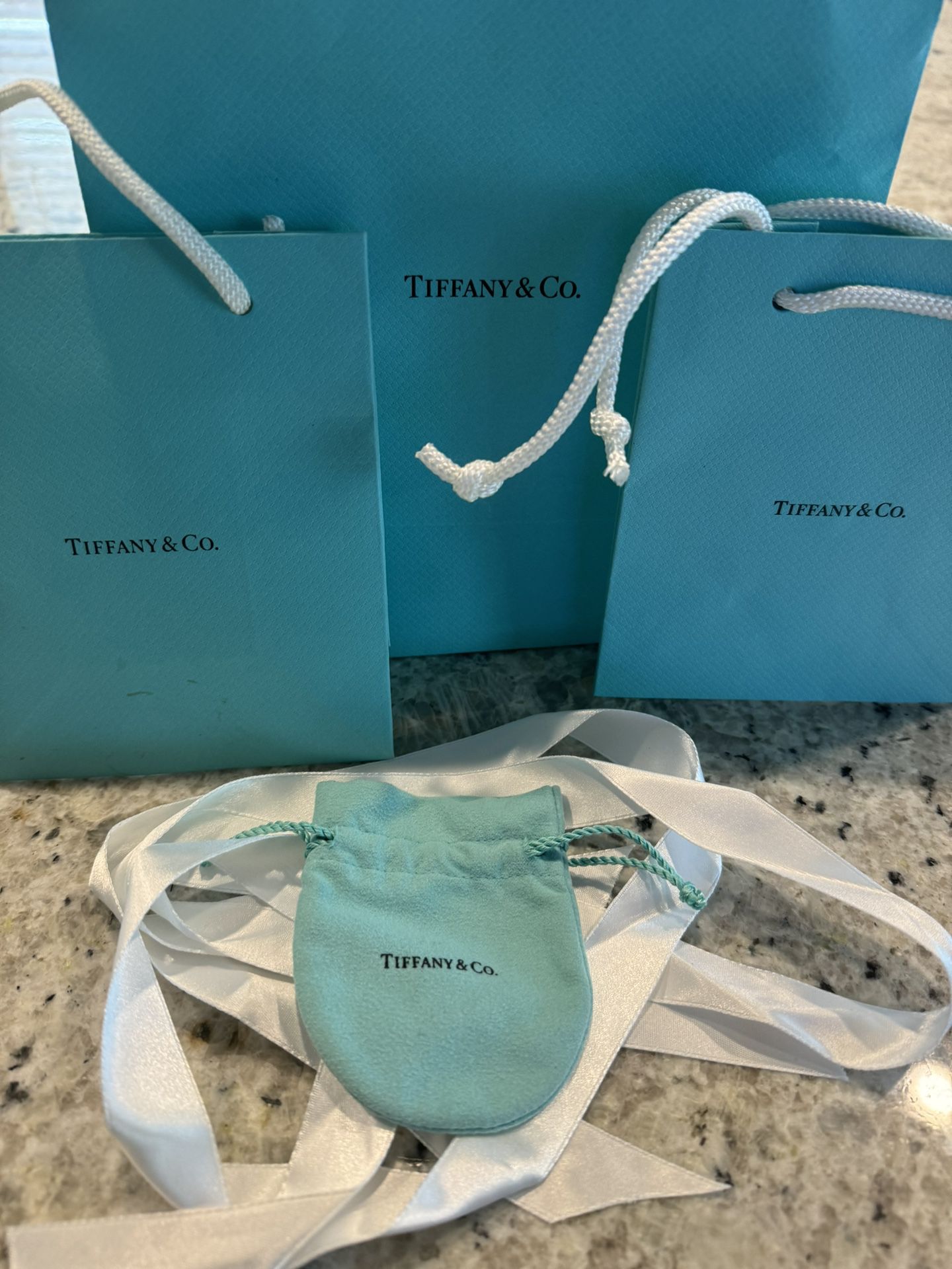 Tiffany Paperbags, Pouch , Ribbons