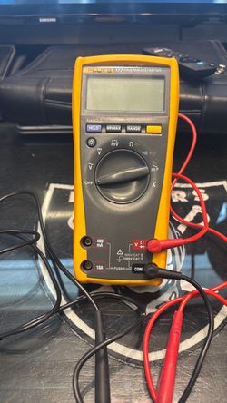 Fluke 177 True (RMS)