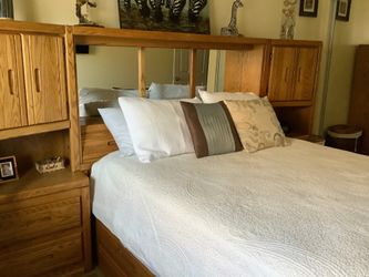 Platform bed set and dresser