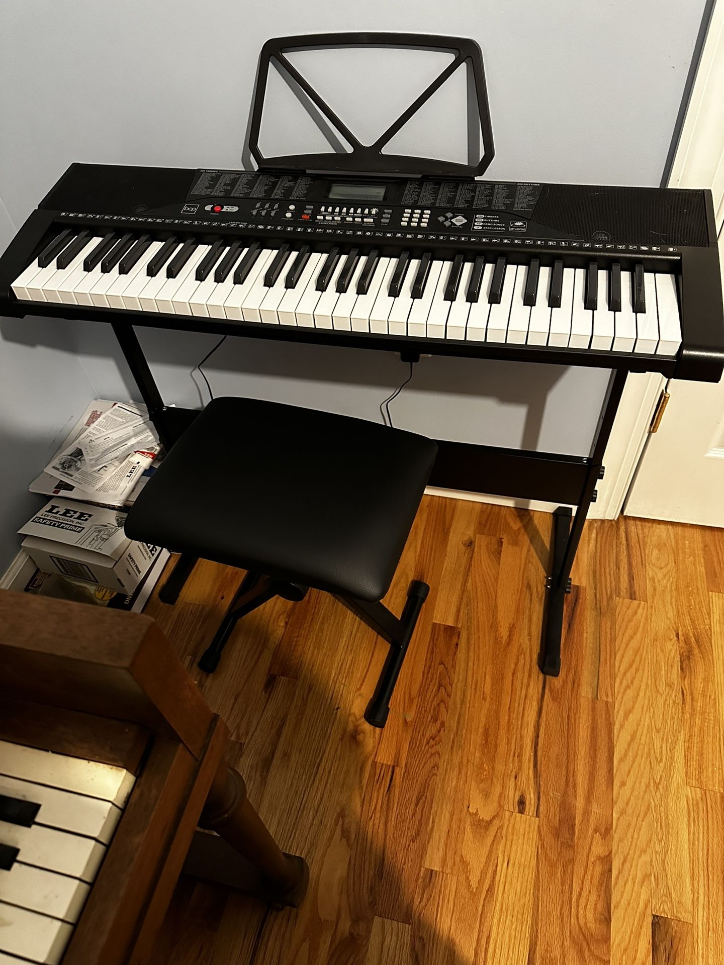 Electric Keyboard