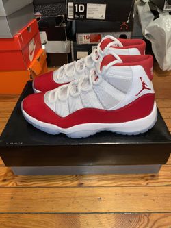 Air Jordan 11 White/Varsity Red-Black Size 10 NEW DS Please Read The Description Before Contacting Me👇🏾👇🏾👇🏾