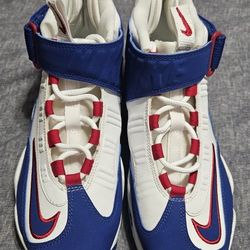 Pre-owned YOUTH Nike Air Griffey Max 1 DX3723-100, SIZE 6Y (NO ORIGINAL BOX)