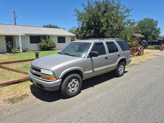 '03 Chevy S10 Blazer