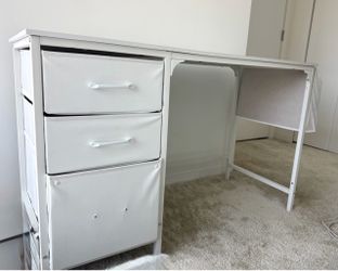 FREE - Wooden Desk with metal frame with free side pouch