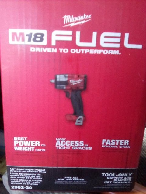 Milwaukee M18 12' Mid Torque Impact Wrench W Friction Ring