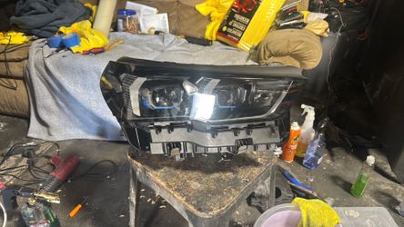 2024 2026 BMW i5 right Headlight,