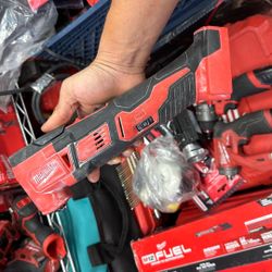 Milwaukee M18 Multi Tool 