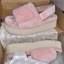 Uggs Women’s Size 8 $55 Pick Up Only