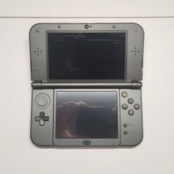 New Nintendo 3DS XL W/ IPS Screen & HShop