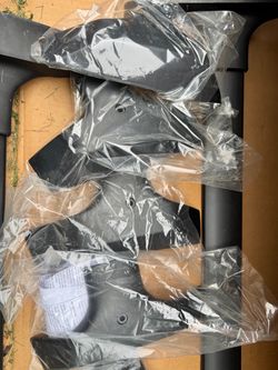 GM Accessories Roof Rack Cross Rails  - Porch Pick Up Priced to Sell