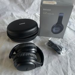 New Wireless Bluetooth Active Noise Cancelling Headphones 