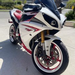 2009 Yamaha R1