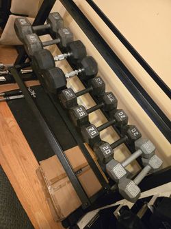 15lb thru 40lb Dumbbell Set (*missing 30s)