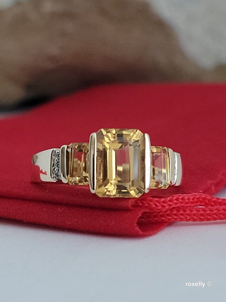 ⛔️RESERVED⛔️14k Size 6.75 Amazing Solid Yellow Gold Citrine and Diamond Ring!/ Anillo de Oro con Citrino y Diamante! 👌🎁Post Tags: Anillo de Oro